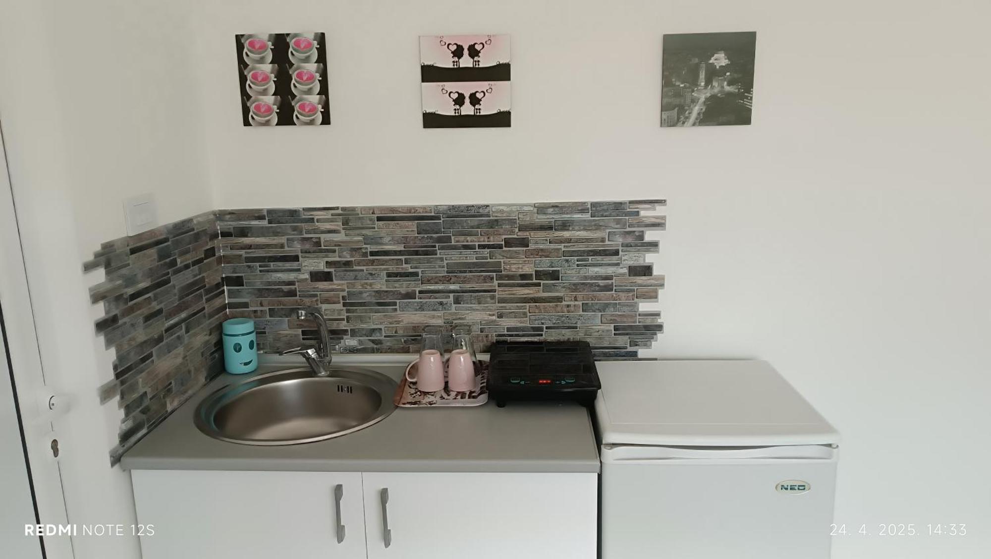 Happy Star Apartman Ni Kültér fotó