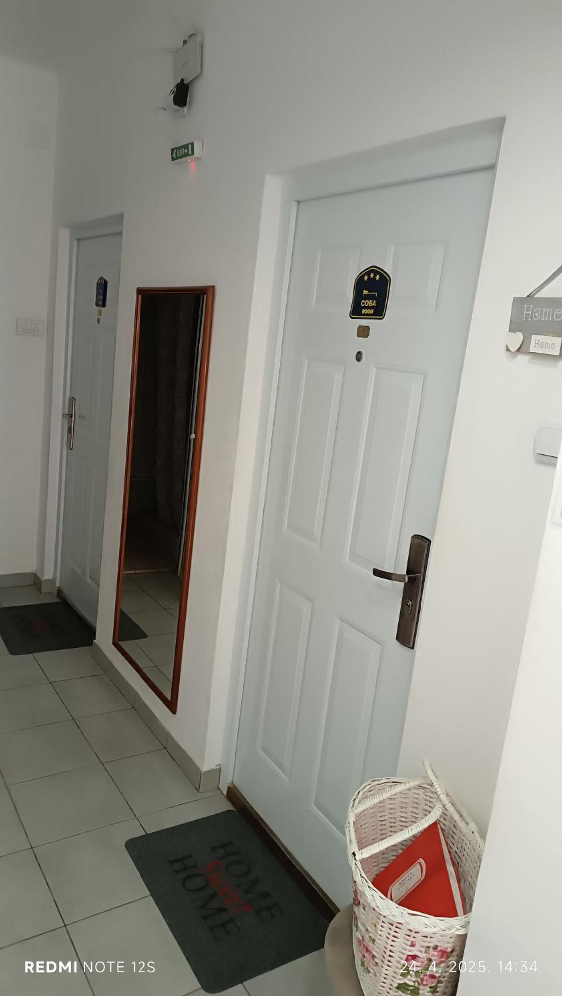 Happy Star Apartman Ni Kültér fotó