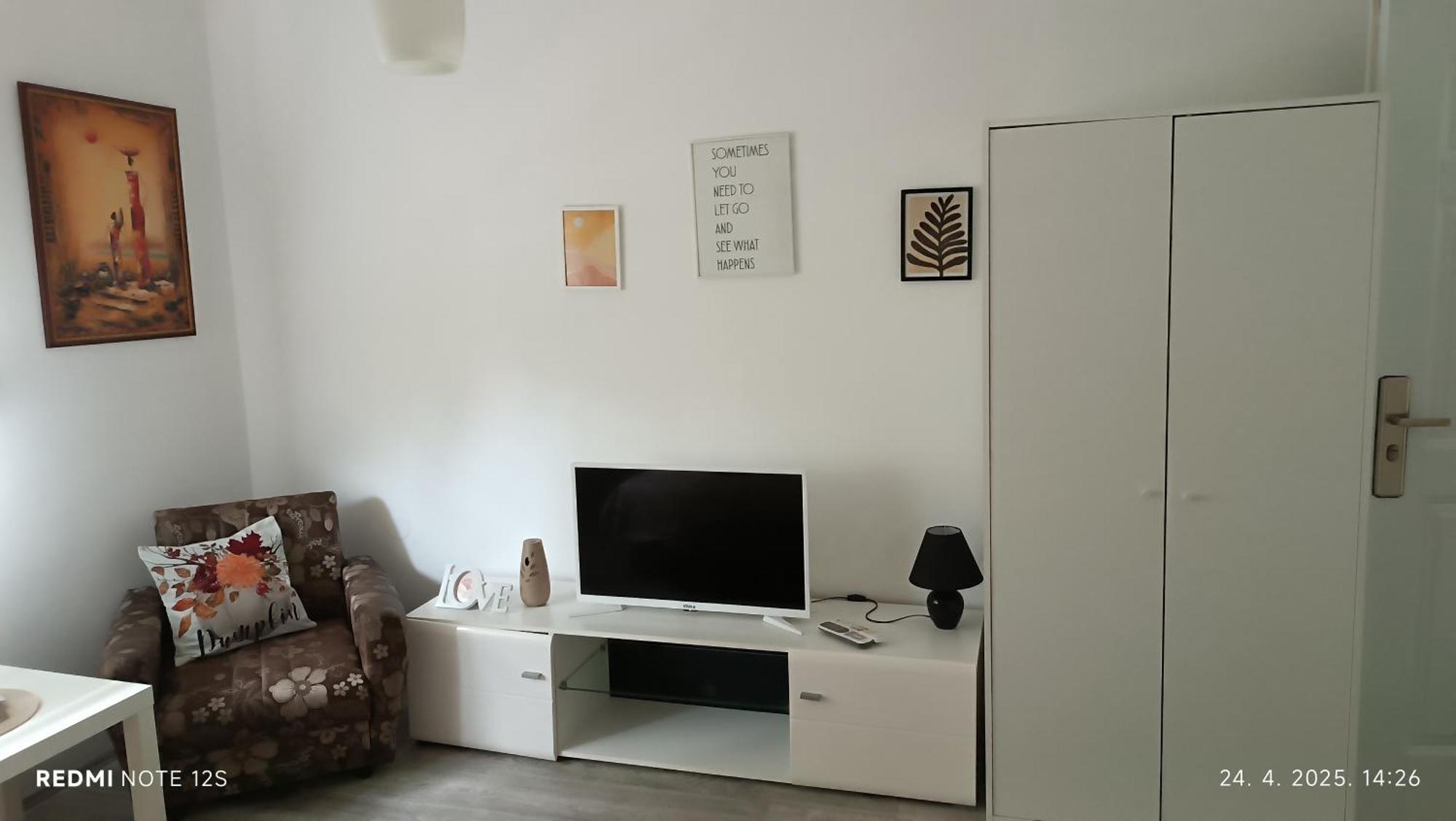Happy Star Apartman Ni Kültér fotó