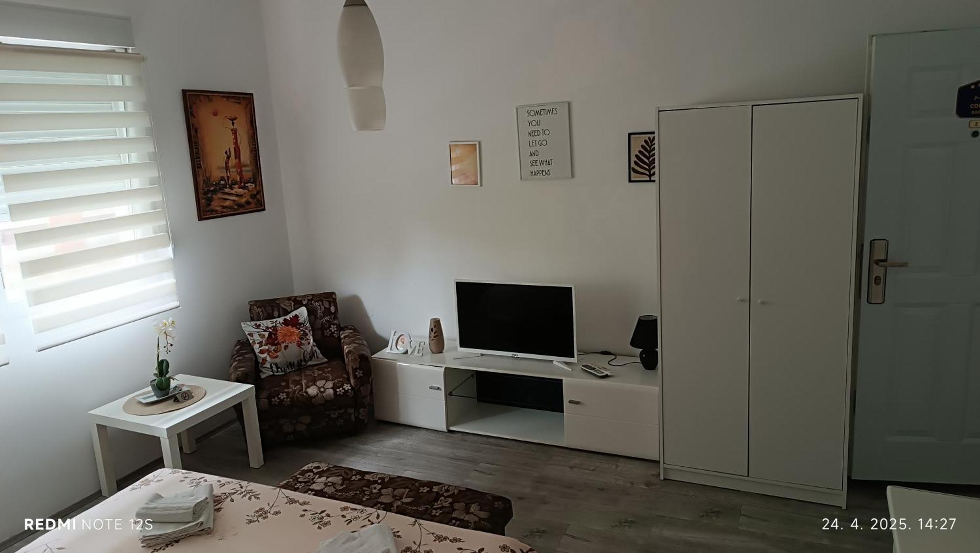 Happy Star Apartman Ni Kültér fotó