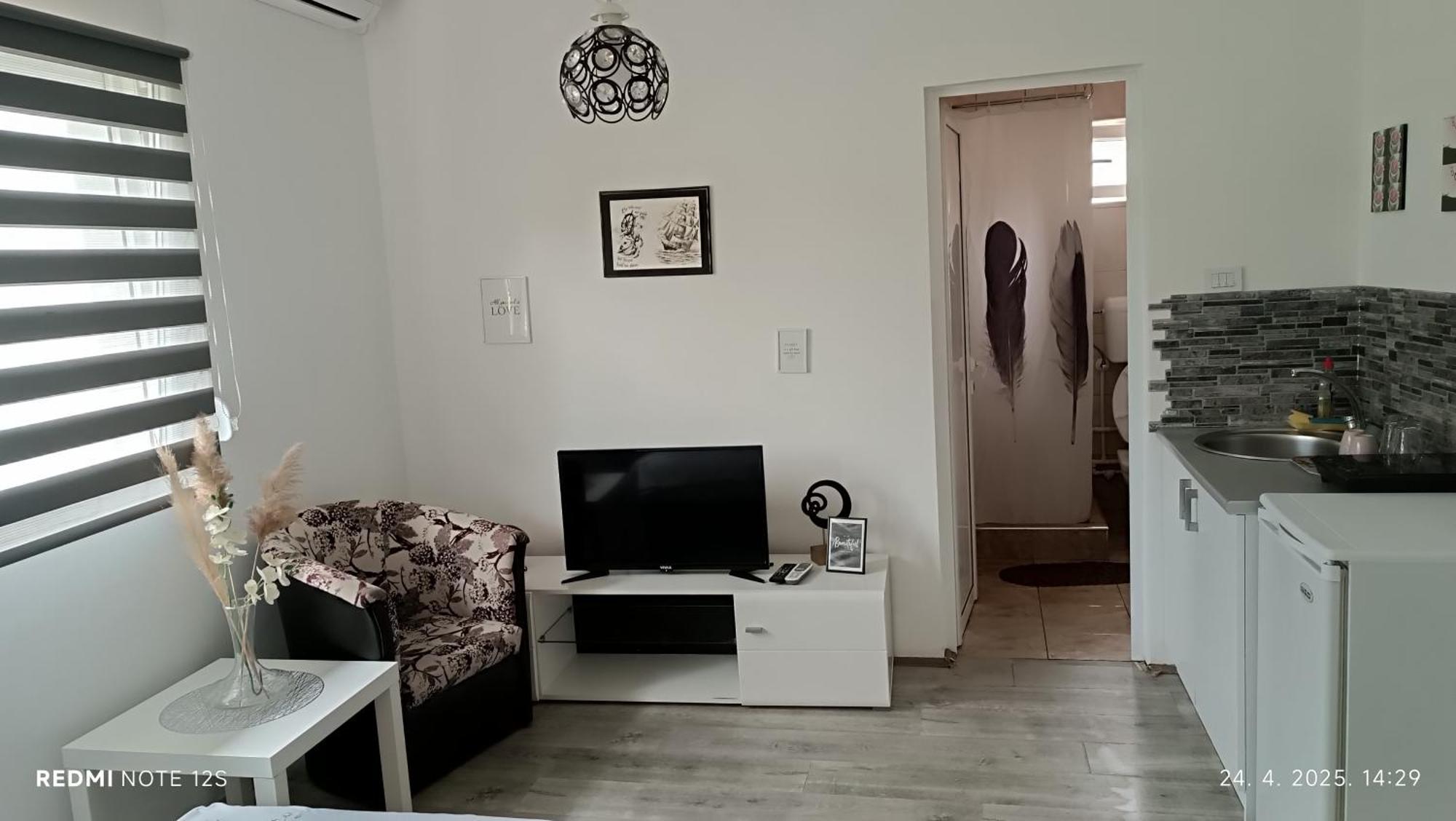 Happy Star Apartman Ni Kültér fotó