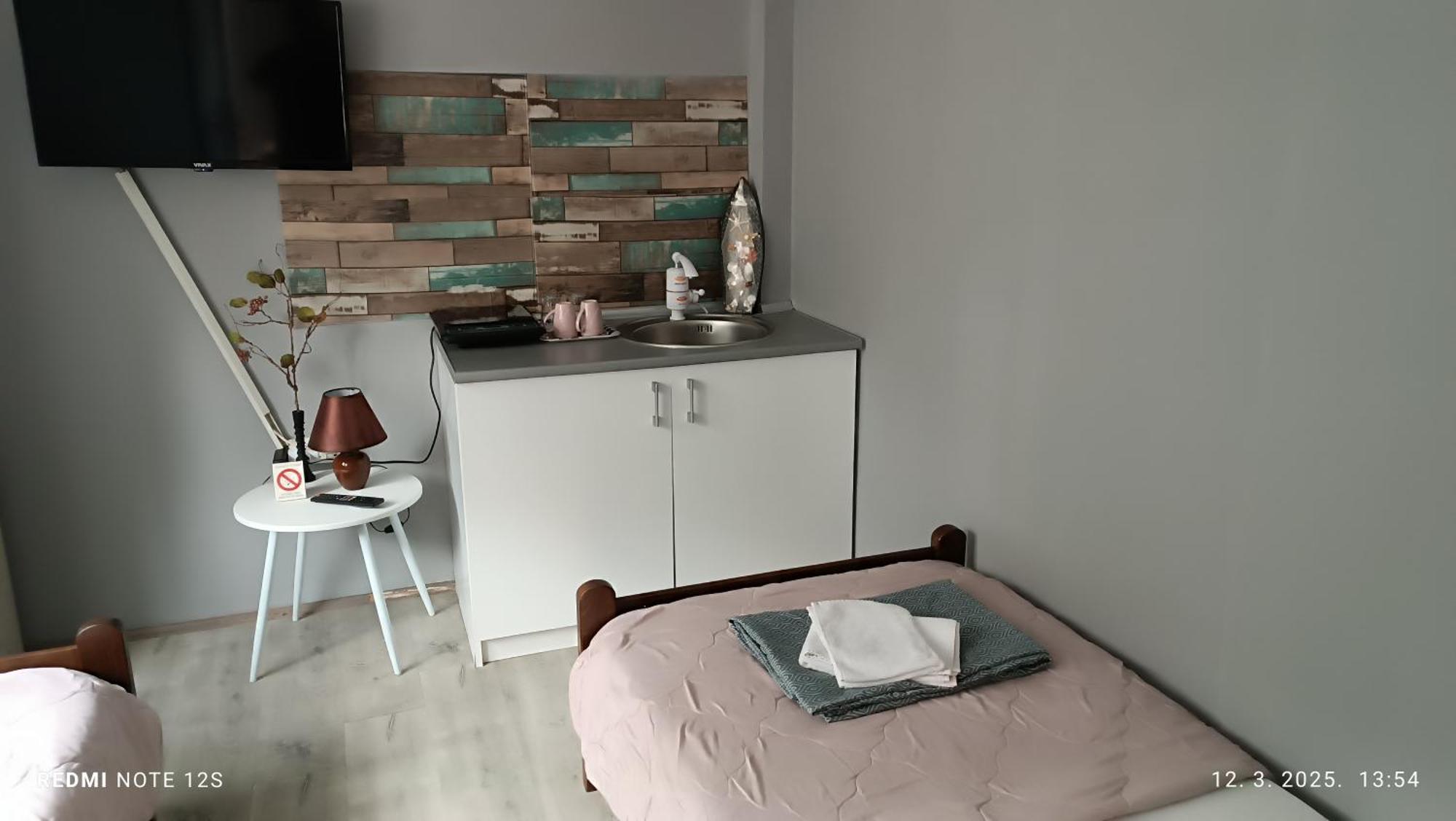 Happy Star Apartman Ni Kültér fotó